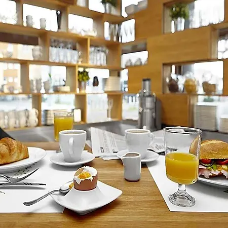 Link Hotel