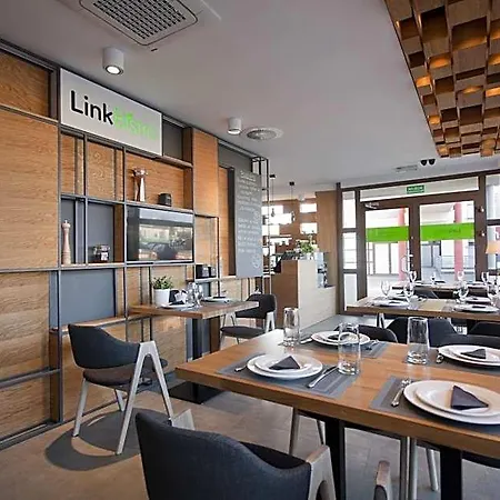 Hotel Link