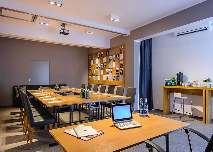 Link מלון טצ'ב